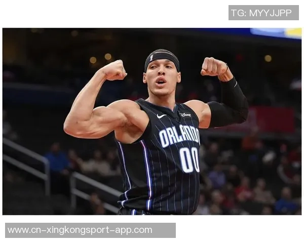 阿隆戈登半场表现出色与约基奇默契配合贡献16分5板2助 阿隆戈登半场表现出色与约基奇默契配合贡献16分5板2助