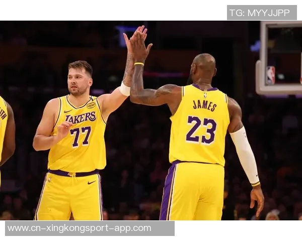 湖人训练营开局一周半磨合进度不如预期表现堪忧 湖人训练营开局一周半磨合进度不如预期表现堪忧