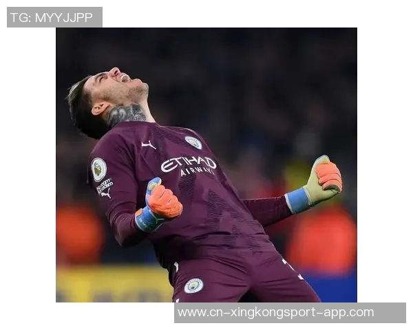 曼城门将长传比例激增至42瓜帅看中多纳鲁马扑救能力强大 曼城门将长传比例激增至42瓜帅看中多纳鲁马扑救能力强大