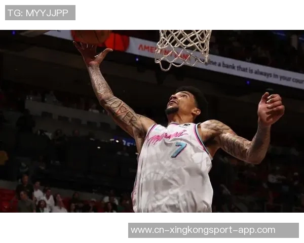 哈克斯表现出色14投7中贡献17分4篮板3助攻1盖帽助球队取得胜利