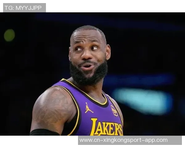 詹姆斯寄语保罗希望他在最后一舞中收获快乐与荣耀