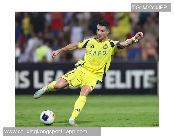 C罗全场表现亮眼7次射门收获2球并贡献高评分86