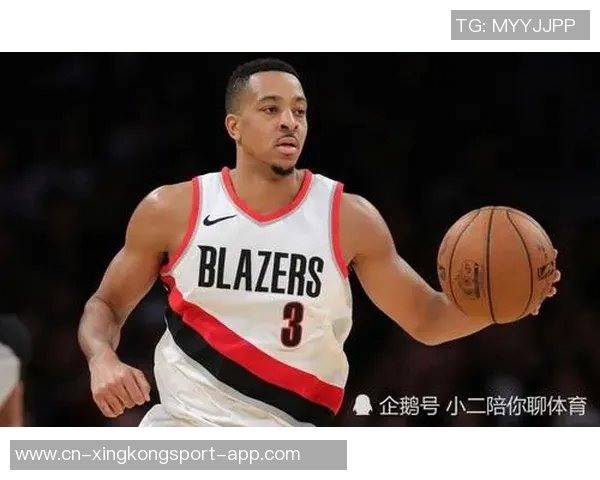 格雷森阿伦外线火力全开12投6中砍下17分4篮板5助攻表现抢眼